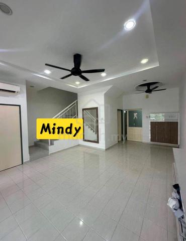 Taman Seri Murni, Sungai Dua,Butterworth 2.5 storey Terrace  For Rent 1