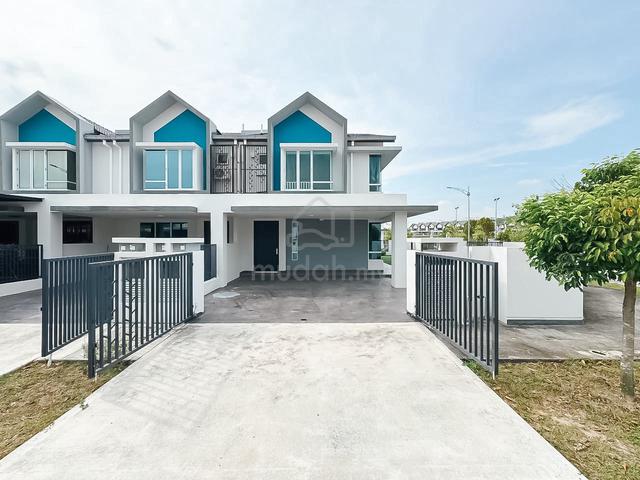 Corner Lot 2 Storey Terrace Serenia Ariya Serenia City Dengkil 1