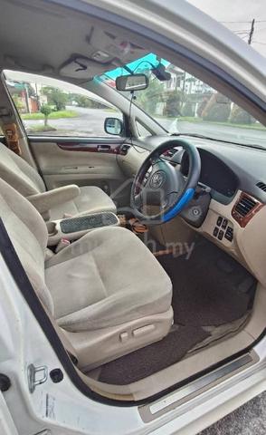 2002 Toyota IPSUM 2.4 VVTI (A) - 5