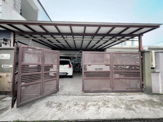 Renovated - Taman Pelangi Semenyih 2 - Extra land - Freehold 1