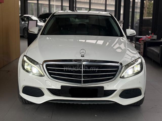 2016 Mercedes Benz C200 Exclusive 2.0 W205 Sunroof - 4
