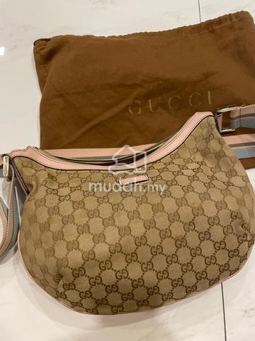 Authentic gucci sling discount bag