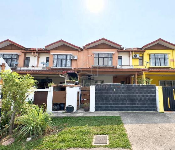 Double Storey Intermediate Terrace House, Jalan Nova U5, Subang Bestar 1
