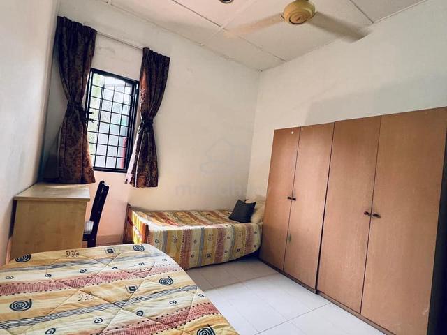 S ALAM SEK 27 Bilik WANITA sharing ada GUARD 24HR ada LIF 1