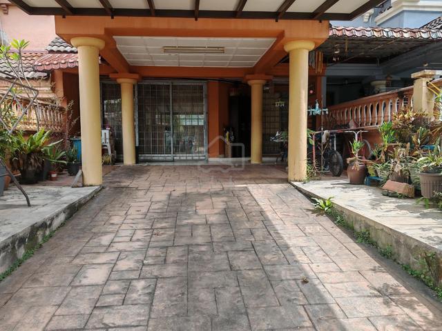 5 Bedrooms 2  Storey Terrace House  Suasana Bdr Tun Hussein Onn Cheras 1