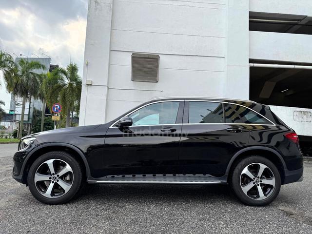 2018 Mercedes Benz GLC200 2.0 X253 Exclusive SUV - 2