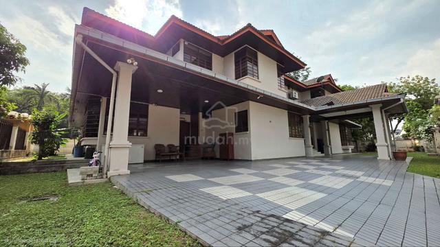 Corner 2 Storey Bungalow Ss7 Kelana Jaya PJ 1