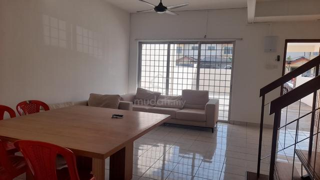 Double Storey LEP Lestari Putra Equine @ Seri Kembangan 1
