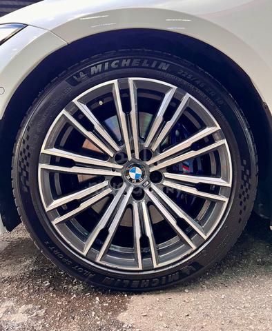 2020 BMW 330i 2.0 M SPORT Black Interior - 4