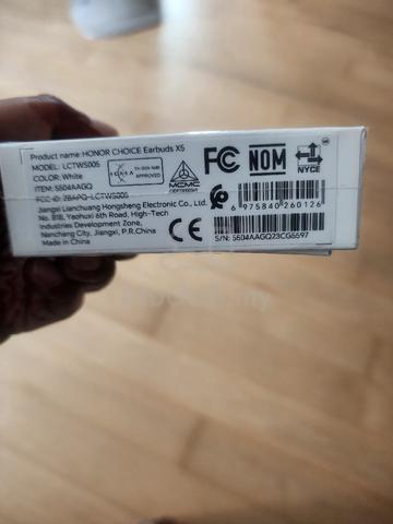 honor earbuds - photo 4 of 4