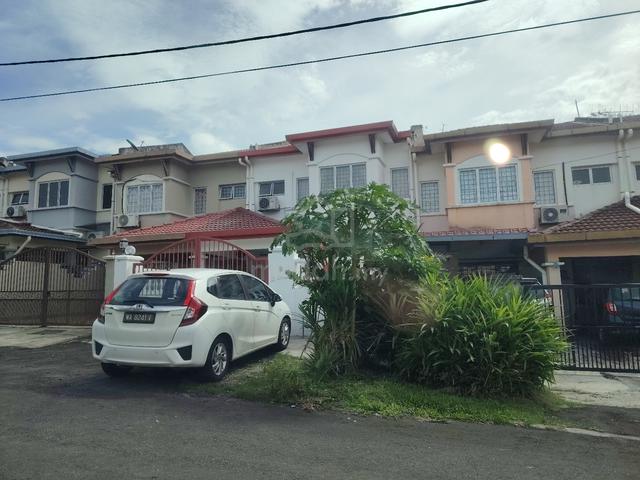 Taman Lestari Putra / Lestari Puchong, Seri Kembangan / Rumah Teres 1