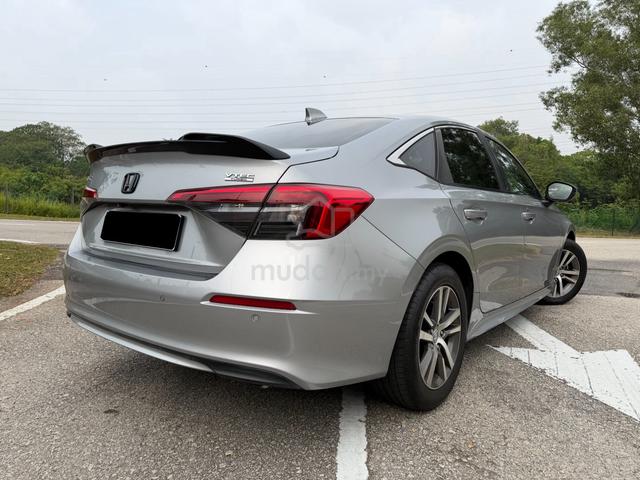 Honda CIVIC 1.5 E FSR Vtec Turbo Ori Condition Car - 3