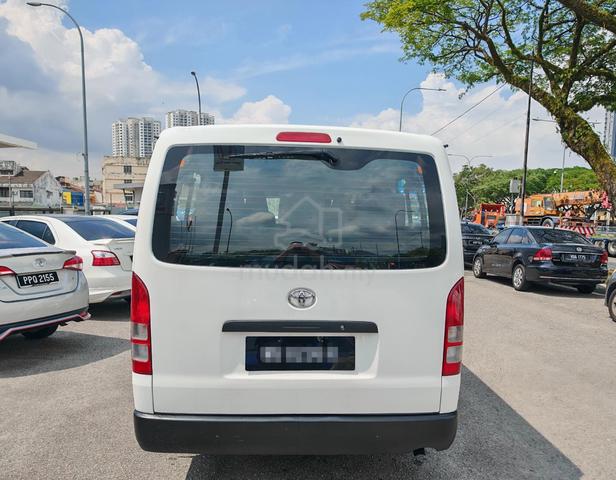 2016 Toyota HIACE 2.5 ENHANCED (M) - 4