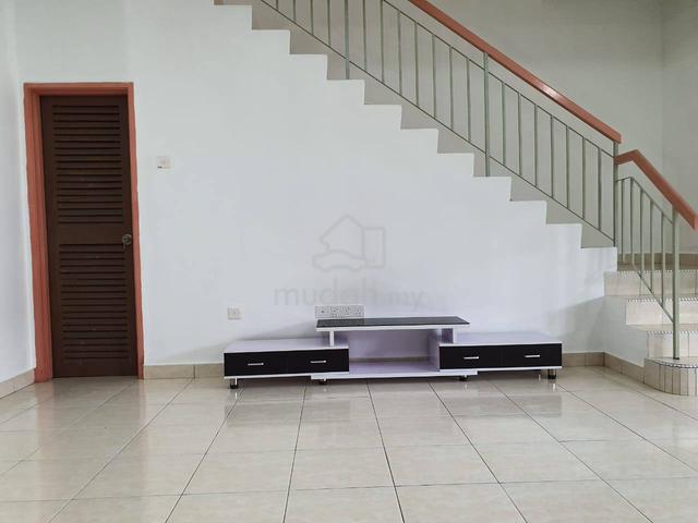 Bestari indah Ulu Tiram Double Storey House For RENT 1