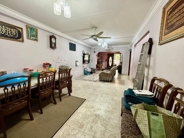 OPEN FACING Double Storey Terrace Seksyen 4, Bandar Baru Bangi. 1
