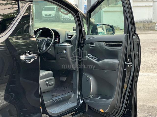 2022 Toyota ALPHARD 2.5 SC FULLY LOADED JBL - 3