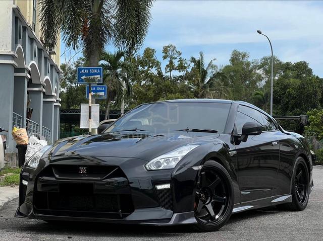 2017 Nissan GT-R 3.8 RECARO (A) UK SPEC - 3