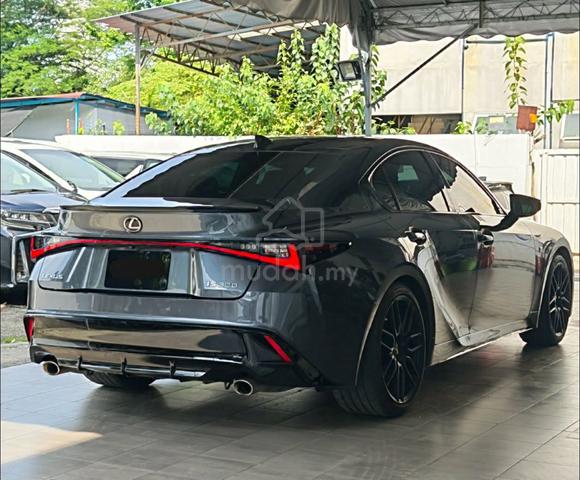 Lexus IS300 2.0 F SPORT MODE BLACK Mark Levinson - 2