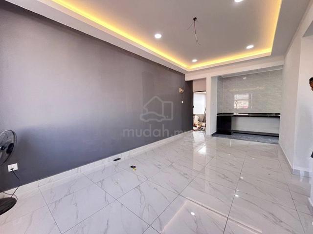 Flat Taman Pelangi Indah 2
