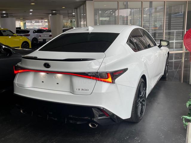 2023 Lexus IS300 2.0 F-SPORT MODE BLACK III (A) - 4