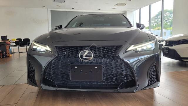 2022 Lexus IS300 2.0 F-SPORT SR 4Cam BSM Unreg - 3