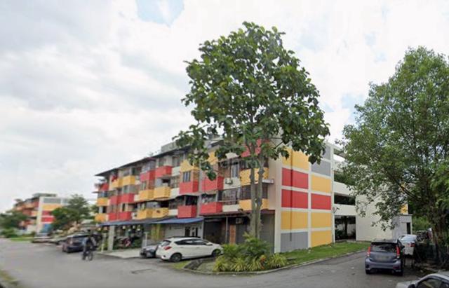 Pandamaran Flat 1