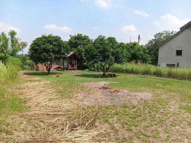 Bungalow Land | Dekat Masjid | LP 2 Tmn Lestari Perdana Seri Kembangan 3