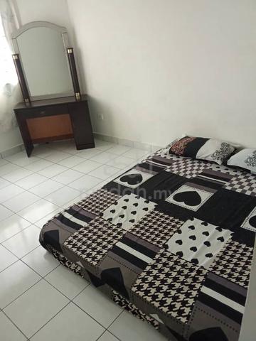 kenanga point condo meddle room for rent  1