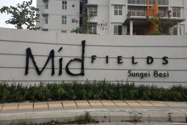Midfields 1