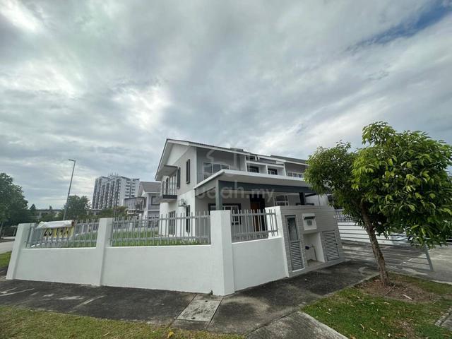 Corner Non-Bumi Lot 2-Storey Terraced Laurel Laman View Cyberjaya 1