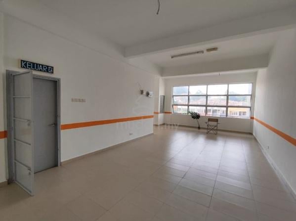 1st floor shop office for rent @ taman len seng, cheras KL 1