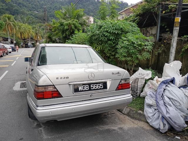 1995 Mercedes Benz 220E 2.2 W124 (A) - 2