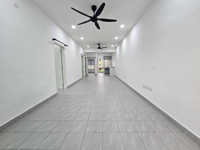 RUMAH SEWA 💥Brand New Townhouse Bukit Raja Klang 3R2B | Near Surau 1