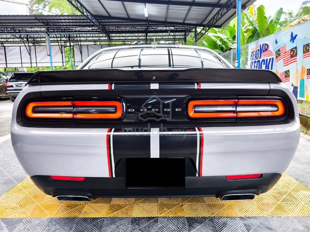 Dodge CHALLENGER 5.7 V8 (A) HEMI R/T HELLCAT WRNTY - 2