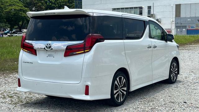 2021 Toyota ALPHARD 2.5 SC 2PD 7SEATER 72K KM - 2