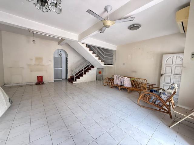 Super Below Market✅ 2 Storey Terrace Taman Kasturi Ujong Pasir Melaka 1