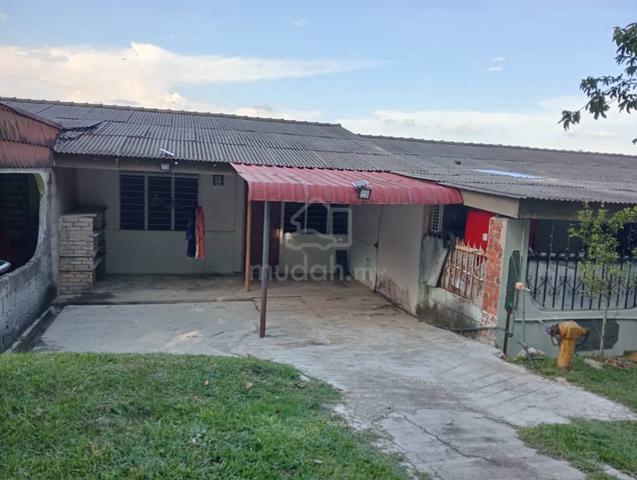 FACING OPEN Single storey Taman Chenderawasih Chenderah Jasin Melaka 1