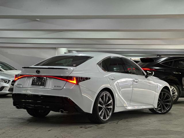 S/ROOF 4CAM 30K KM 2021 Lexus IS300 2.0 F-SPORT - 2