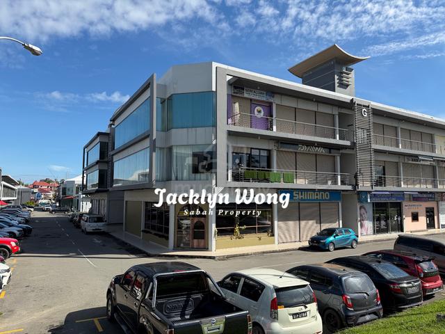 Direct Owner| Kepayan 88 Ground Floor Corner Lot | Facing Main Road 1