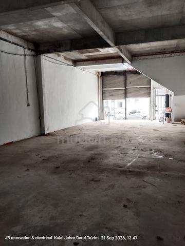 KULAI, 2000 SQFT FREEHOLD 2-Storey Terrace Factory FOR SALE 1