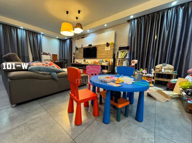 Tip Top Condition Fully Reno Furnished 33x65 Endlot Aman Perdana Klang 2