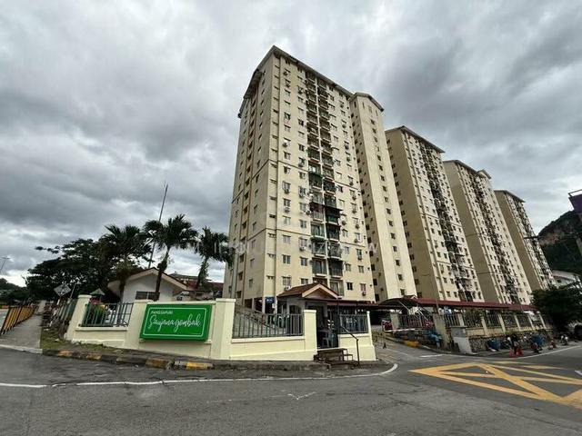 Pangsapuri Saujana Gombak 1