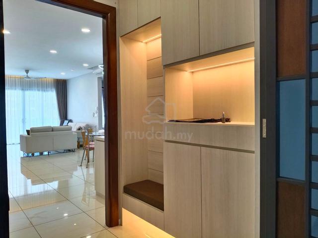 Queens Residences Q1 @ Queens Waterfront 1