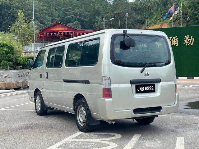 2010 Nissan URVAN 3.0 WINDOW VAN (M) - 4