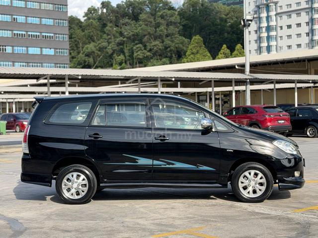 2009 Toyota INNOVA 2.0 E FACELIFT (A) - 3