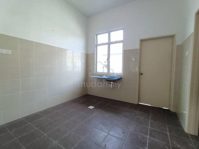 Semi D Full Loan Taman Merbau Perdana Bera 5