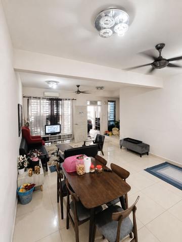 Rumah Cantik Bandar Tiram 1