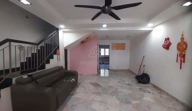 Double Storey House For Sales @ Sri Petaling 1