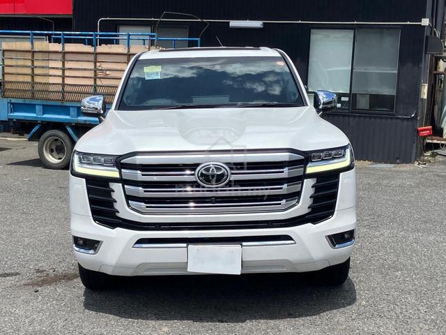 2023 Toyota Land Cruiser 300 ZX 3.5 Petrol 7Seater - 1