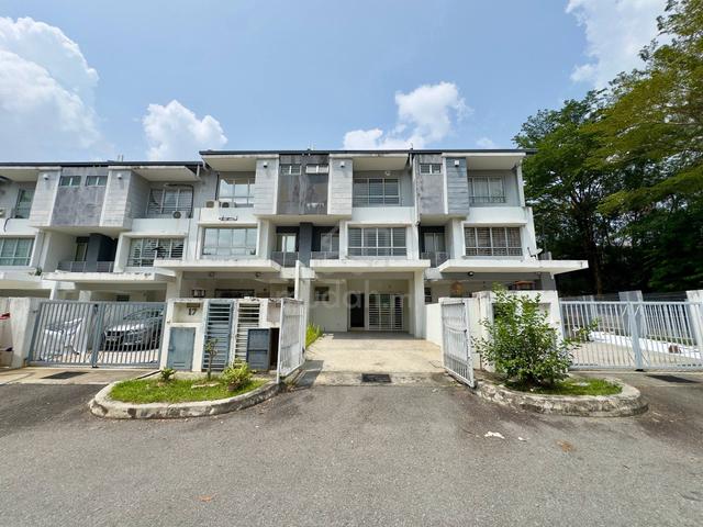 24 x 75 SQFT ‼️ 2.5 Storey Taman Semenyih Indah Semenyih 1